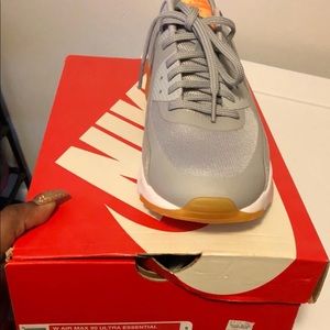 Nike Air Max 90 Ultra Essential